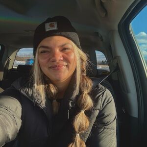 Meet your Posher, Monique